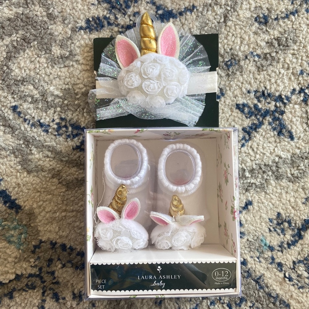 NEW Baby Presents! Unicorn Socks & Headband